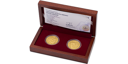 Sada dvou zlatých půluncových medailí Bratři Čapkové